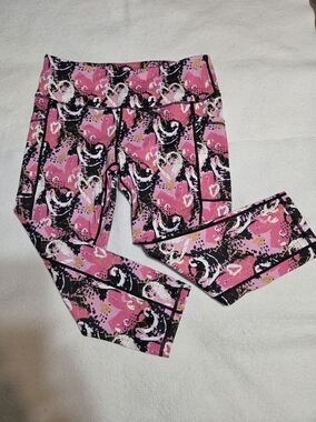 Constantly Varied Gear Women's Pink Heart Print Active Leggings. Sz L